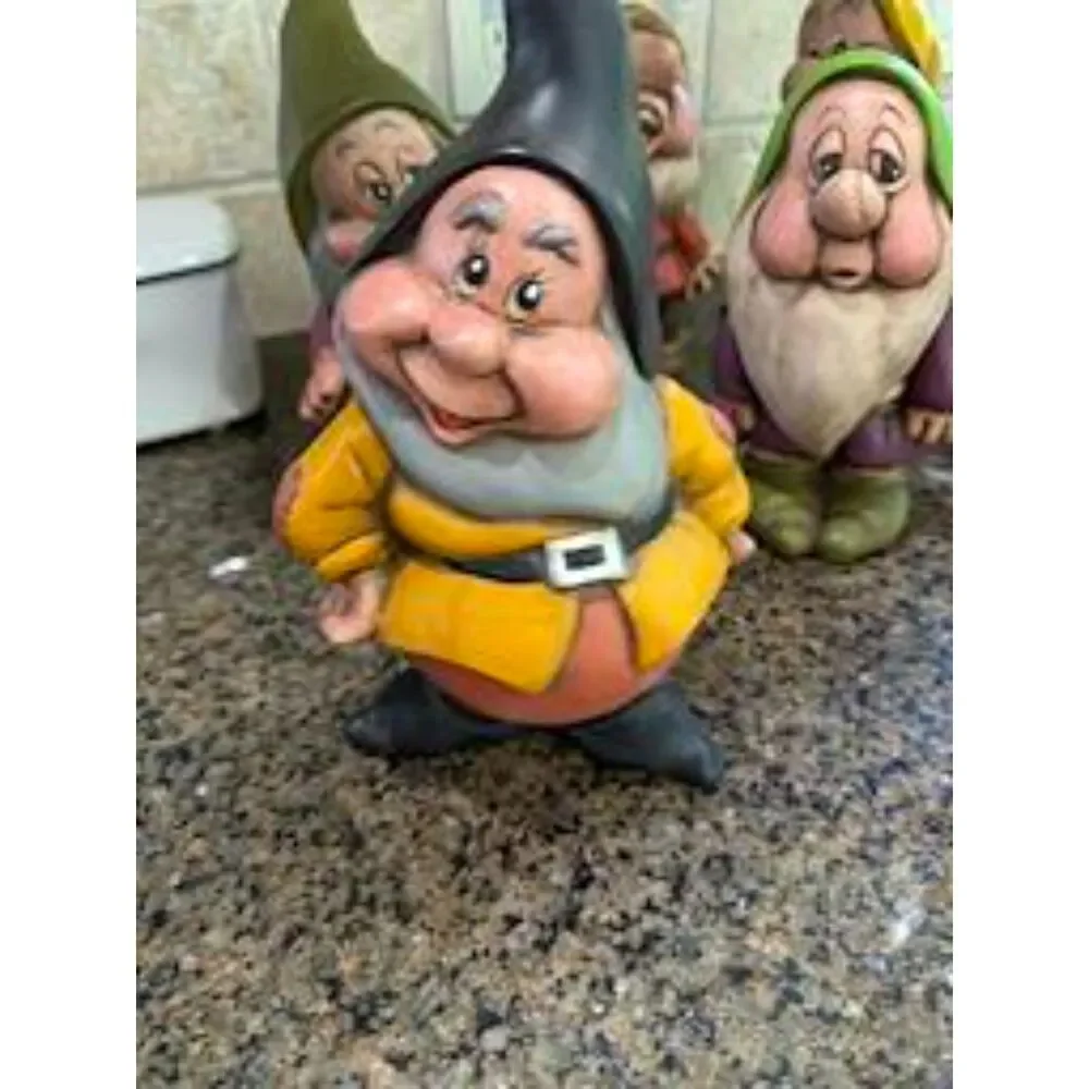 Vtg Disney Ceramic Snow White and 7 Dwarfs Figurine Set - Complete 8 piece